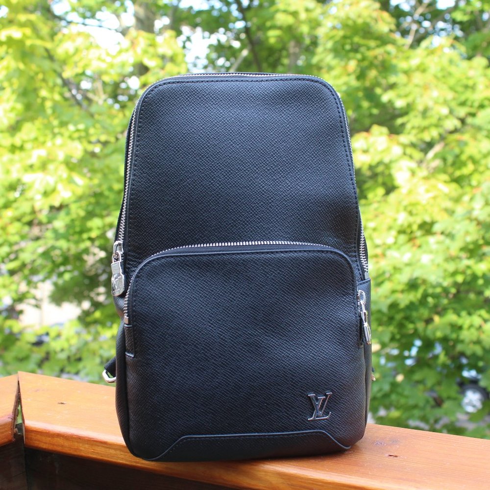 Louis Vuitton Avenue Sling Backpack - Picture 2 of 10